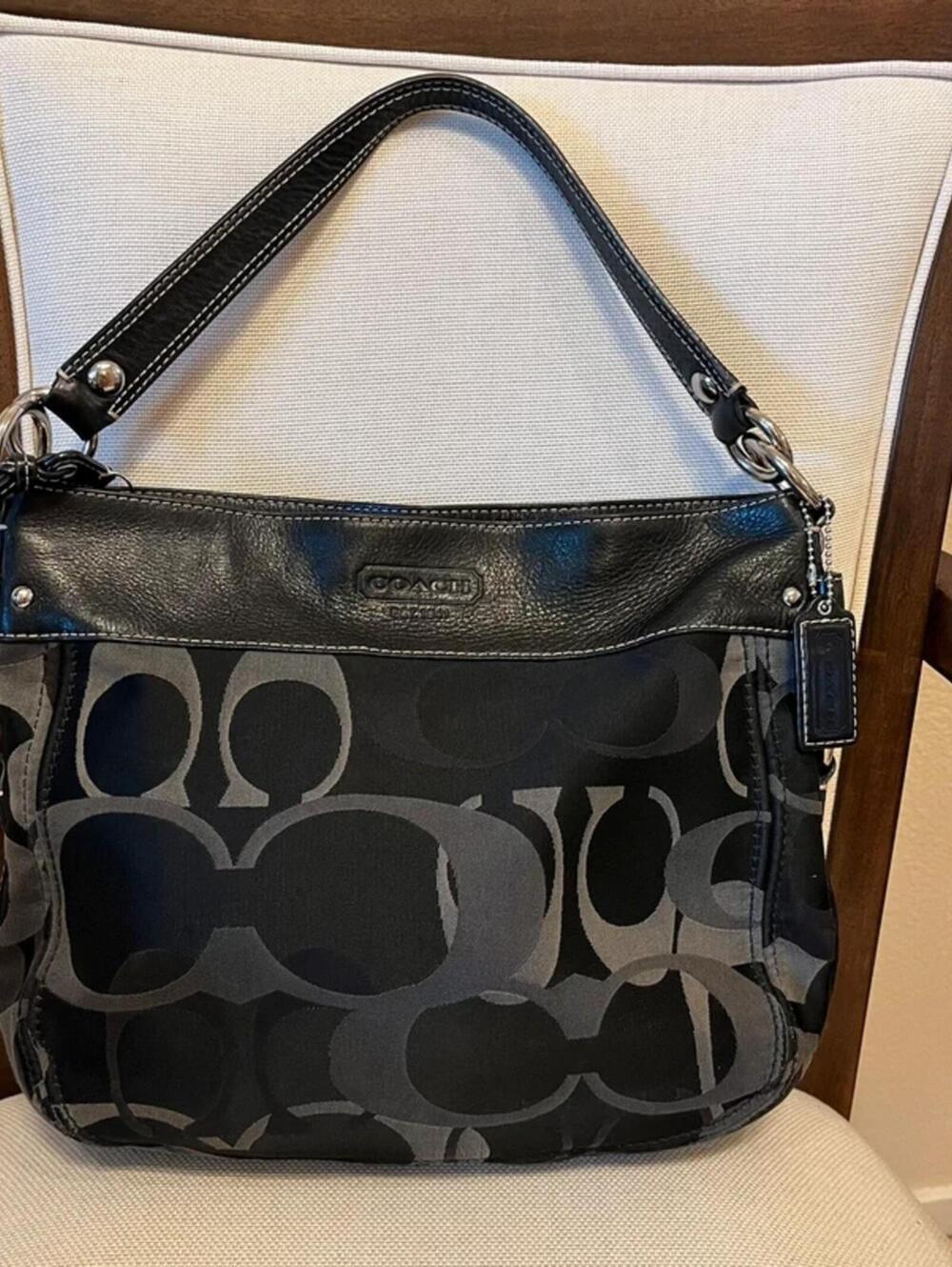 Coach vintage Y2K Black optic Zoe bag - Picture 6 of 8